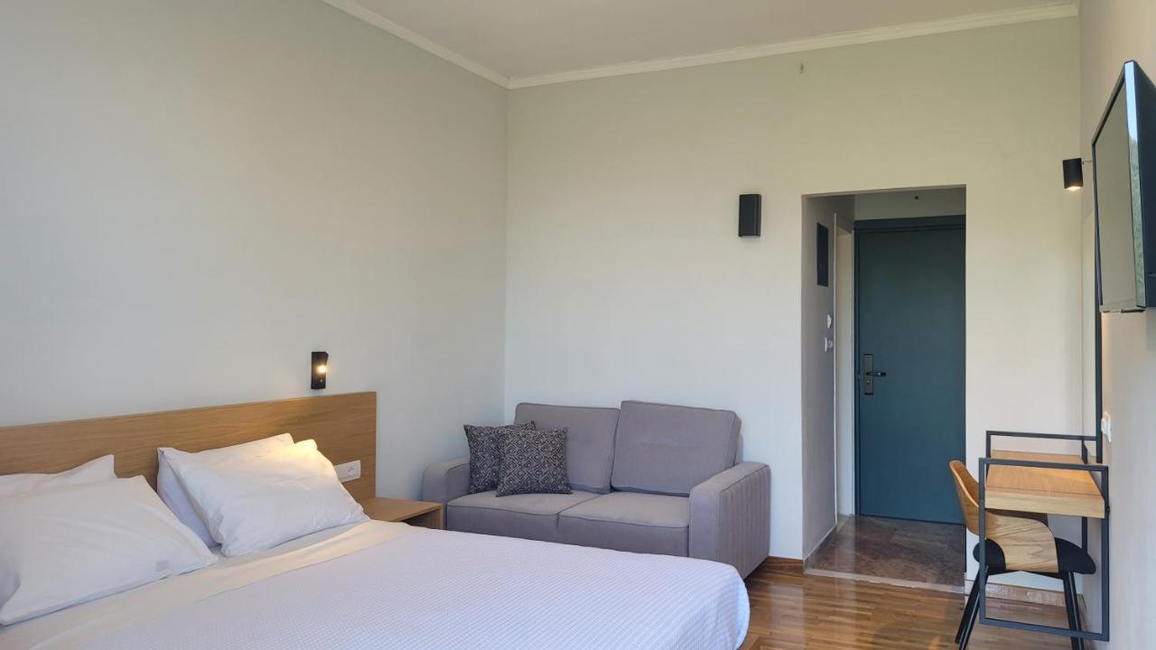 Theoxenia Hotel Andritsaina Exterior photo