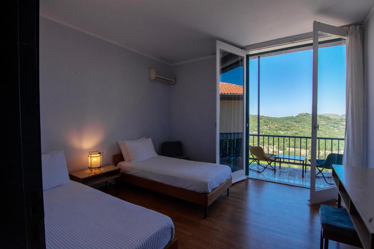 Theoxenia Hotel Andritsaina Exterior photo