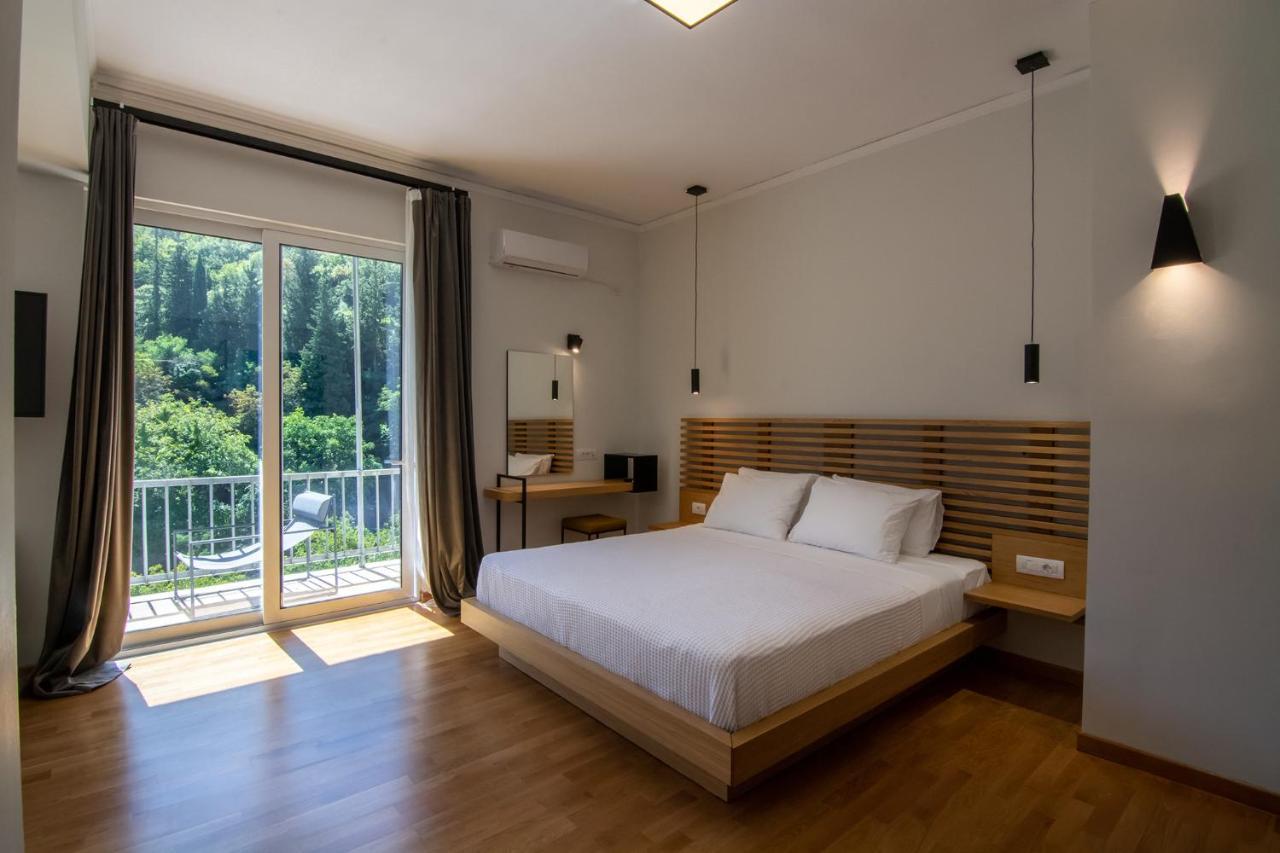 Theoxenia Hotel Andritsaina Exterior photo
