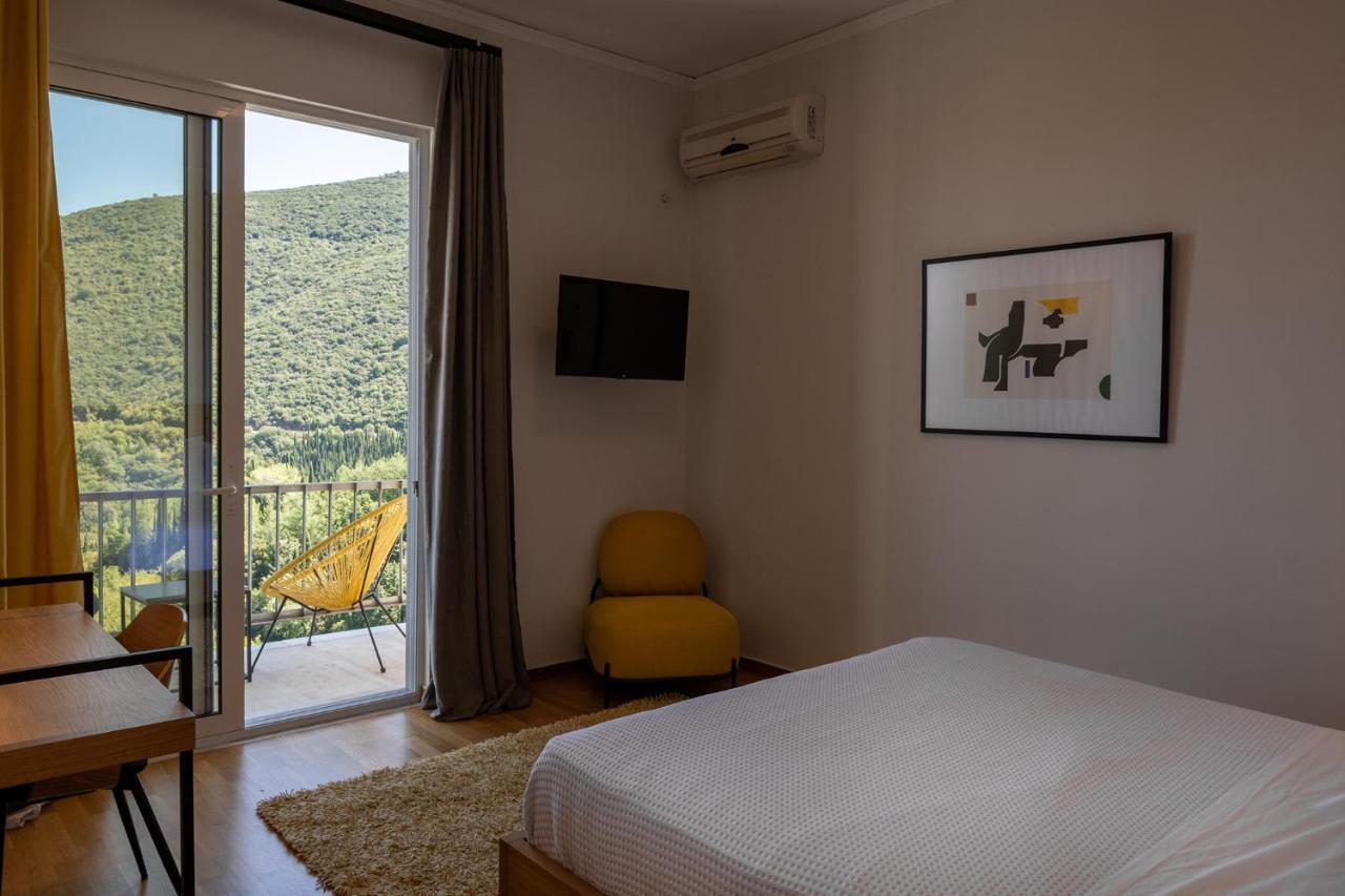 Theoxenia Hotel Andritsaina Exterior photo
